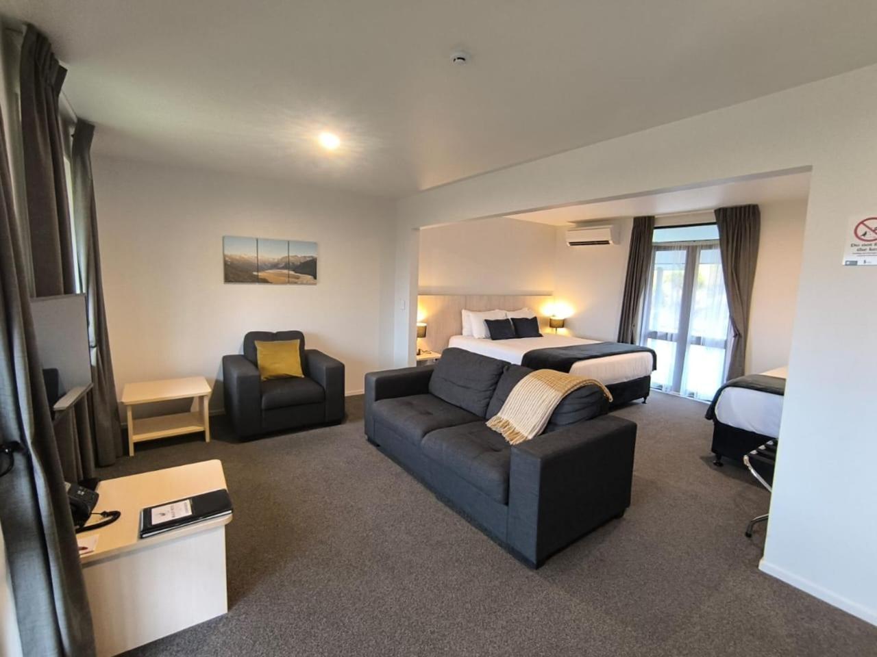 The Bealey Hotel Arthur's Pass Extérieur photo