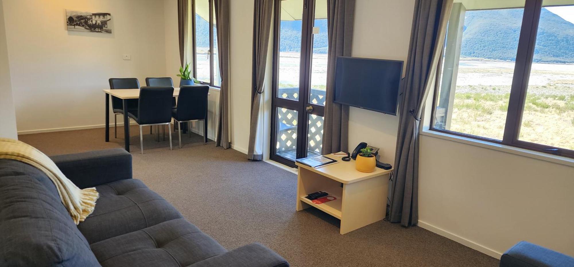 The Bealey Hotel Arthur's Pass Extérieur photo