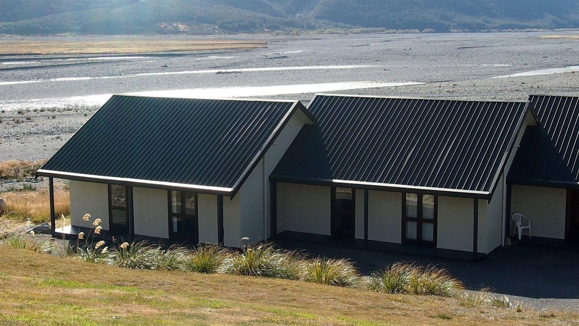 The Bealey Hotel Arthur's Pass Extérieur photo