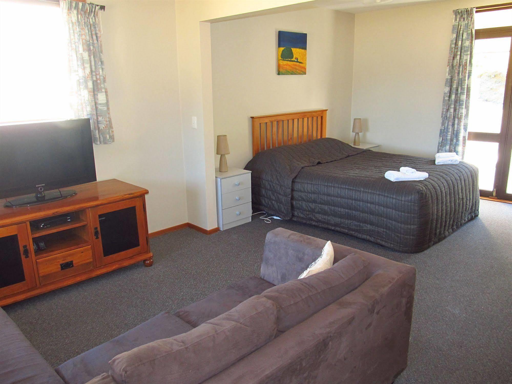 The Bealey Hotel Arthur's Pass Extérieur photo